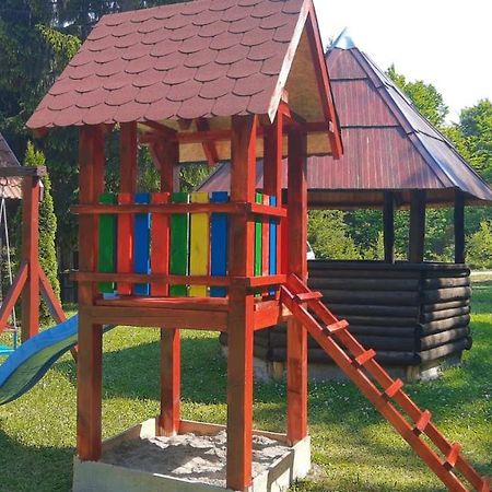 Villa Vikendica na Sokolini Gornja Koprivna Esterno foto