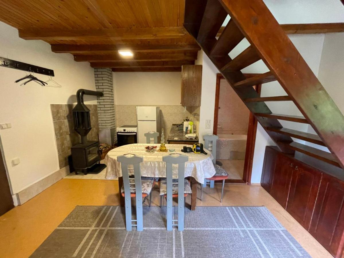 Villa Vikendica na Sokolini Gornja Koprivna Esterno foto